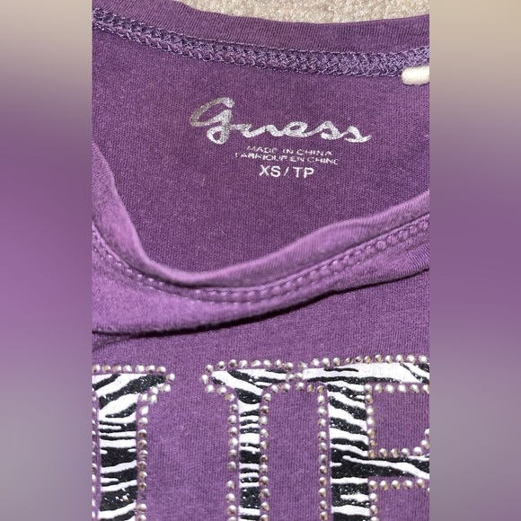Guess T-Shirt - Picture 3 of 4